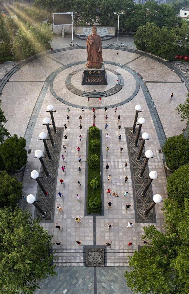 原创令人心动的四线川城承包东坡泡了巴蜀却一直被国人忽略