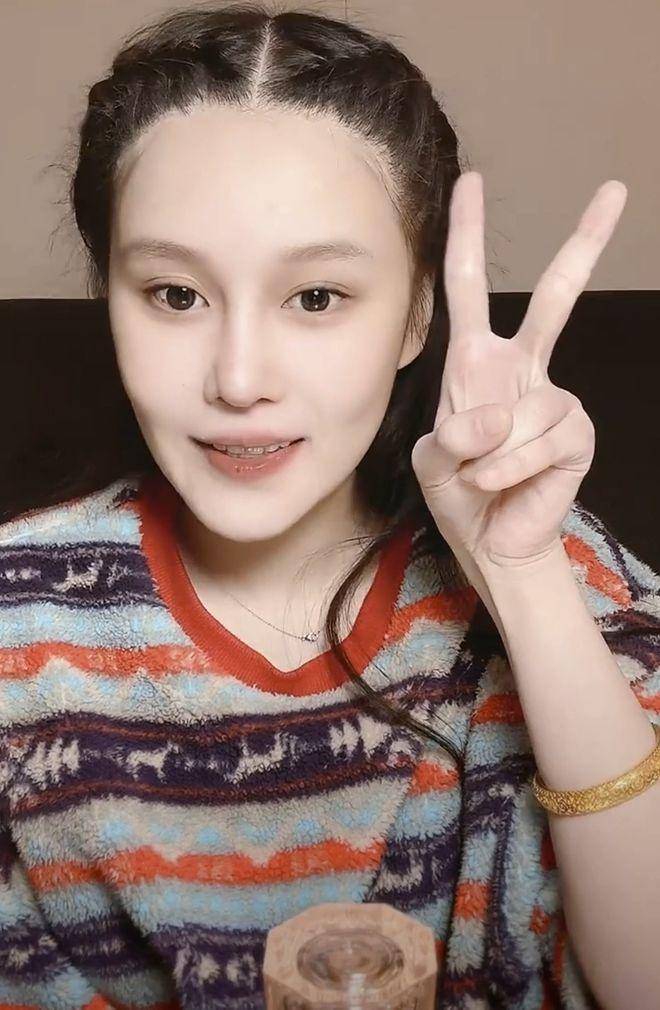 原创赵本山女儿宣布生完孩子退网称不缺钱钱砸不出她想要的生活