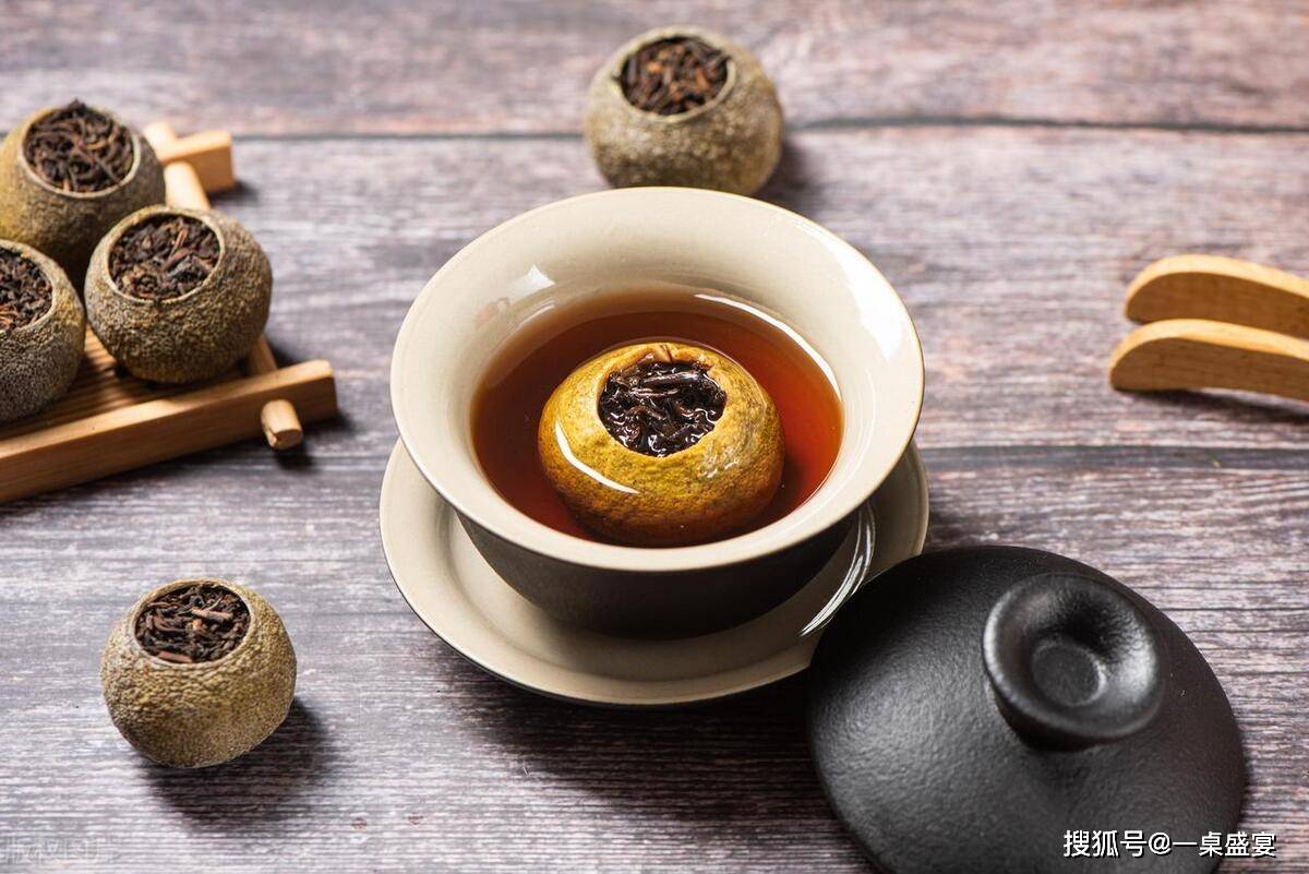 品鉴雅趣:小青柑茶的冲泡艺术_口感_茶叶_时间