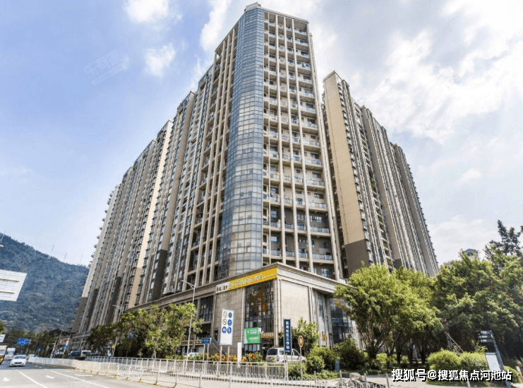 深圳吉祥花园鸿悦居开发商电话营销中心位置房价物业公司多少层楼