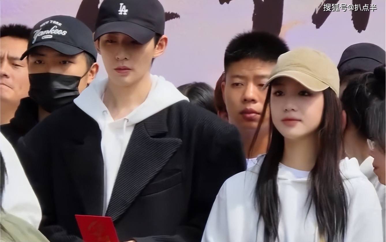 那些亲手毁掉事业的00花,一人一个恋爱瓜_张子枫_网友_男方