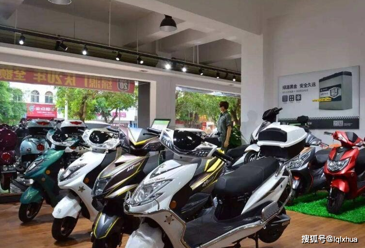 更换电动车,怎么才不会被商家忽悠?行内人告诉实体店省钱的方法_搜狐汽车_搜狐网