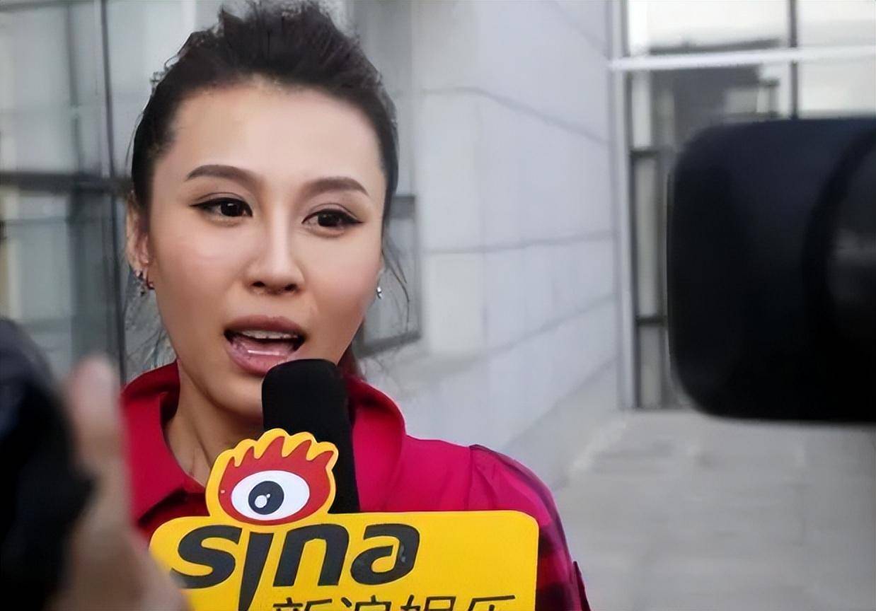 等到再次引起关注的时候,就是马琳与现任妻子张雅晴的婚礼