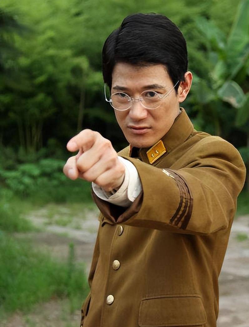 几位外籍明星对比,郝莲露嫁出租车司机幸福一生,三人娶中国媳妇