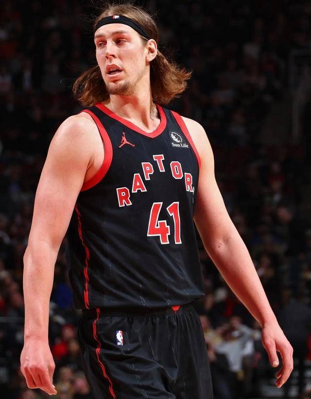 原创凯利奥利尼克与多伦多猛龙达成2年2625万美元提前续约