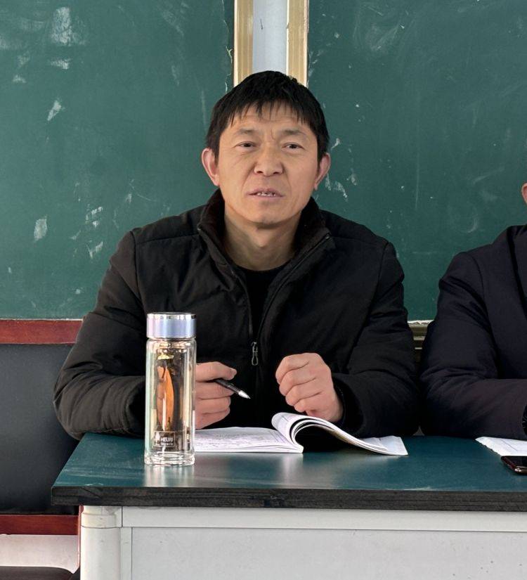 邓州市刘集镇中心校开展六年级数学教学教研会