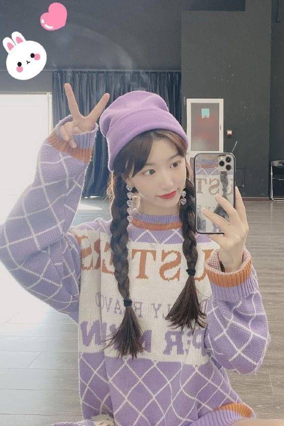 原创孔雪儿短发旧照遭疯传18岁婴儿肌无一丝毛孔你不出道谁出道