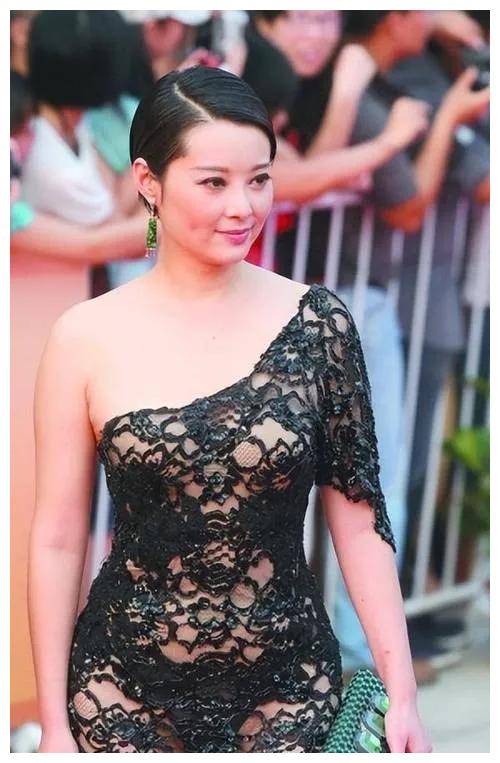 从巅峰到低谷,找寻内心的宁静,坚守真实._袁立_生活_故事