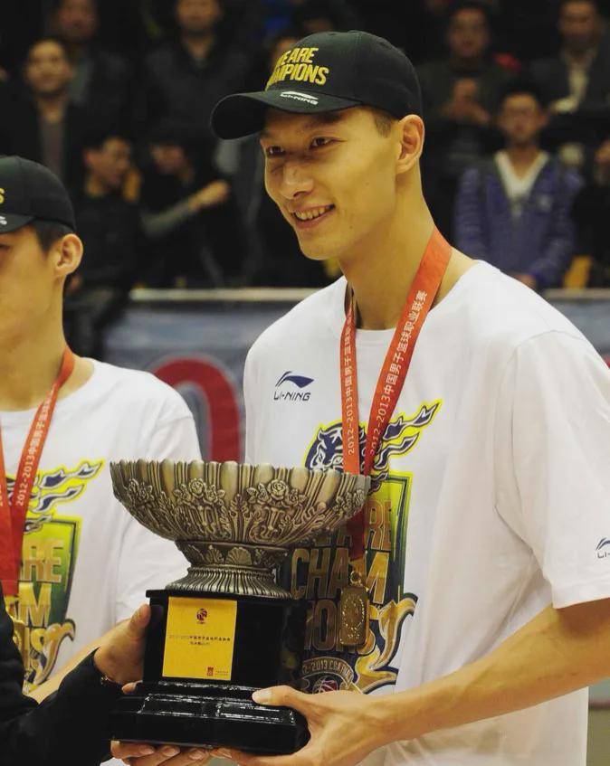 cba21世纪以来最佳阵容:马布里 刘炜 朱芳雨 易建联 巴特尔_球员_荣誉