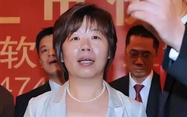 辍学进入富士康初中学历的王来春如何以代工业务积累691亿财富