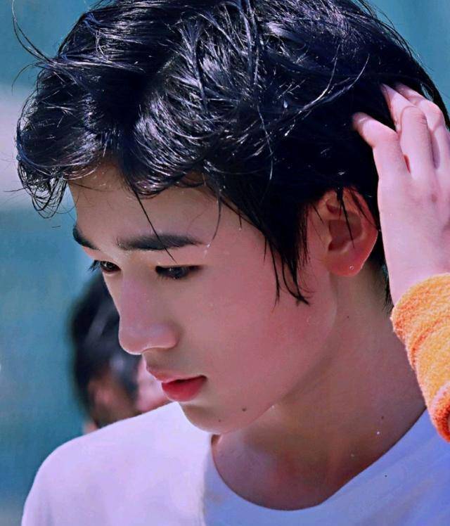 原创宋亚轩说了一句话队员们秒懂这些孩子早已不单纯了