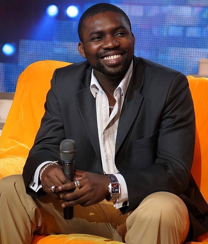 原创黑人歌手好弟近况走红后迎娶中国姑娘今36岁仍未取得中国绿卡