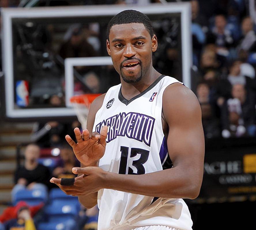 原创09年库里第7顺位被选中排他前面6人成就如何仅探花可媲美