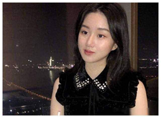 原创孟非的女儿23岁太优秀了郭德纲着急提亲ins