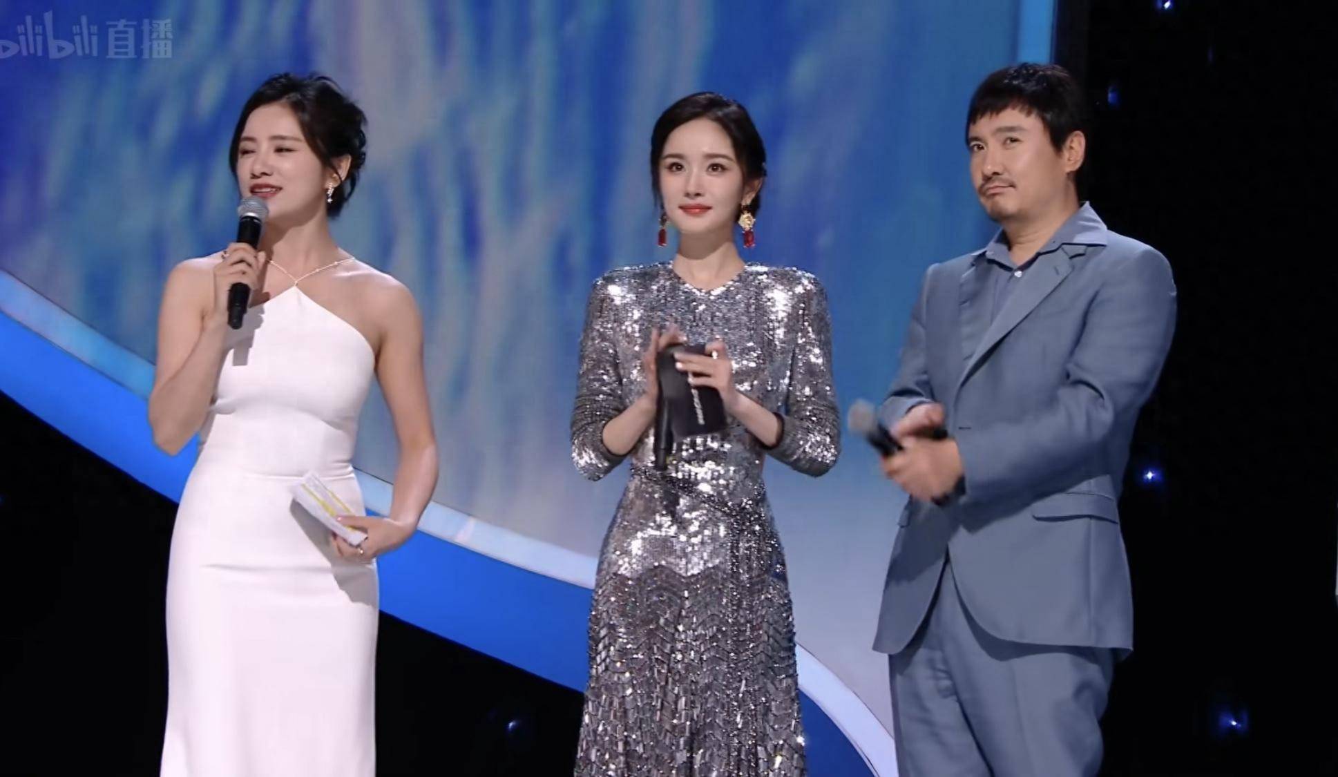 原创王者荣耀共创之夜杨幂腰间的那坨肉沈腾的老花镜十分惊喜