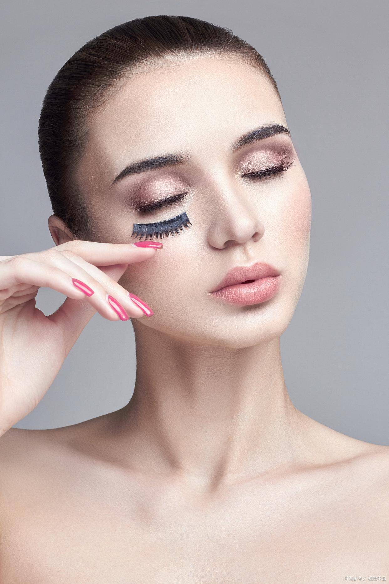 塑颜工匠丨面部美学与妆容打造完美轮廓的秘诀