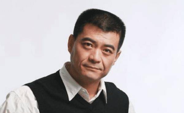 原创王新军人物塑造有血有肉个人气质沉稳帅气表演深受观众好评