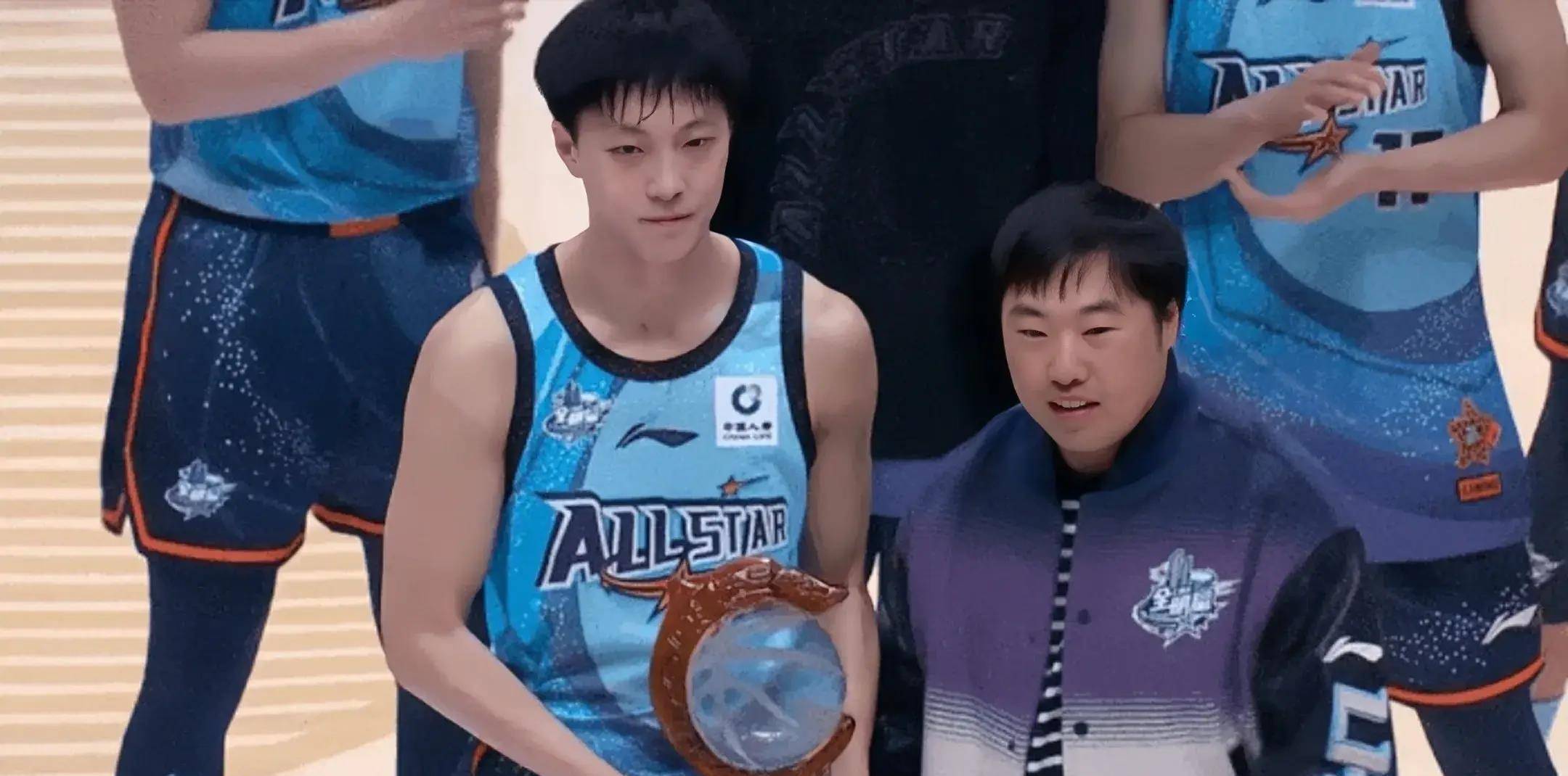 胡明轩夺得全明星mvp!南区全明星大胜北区全明星