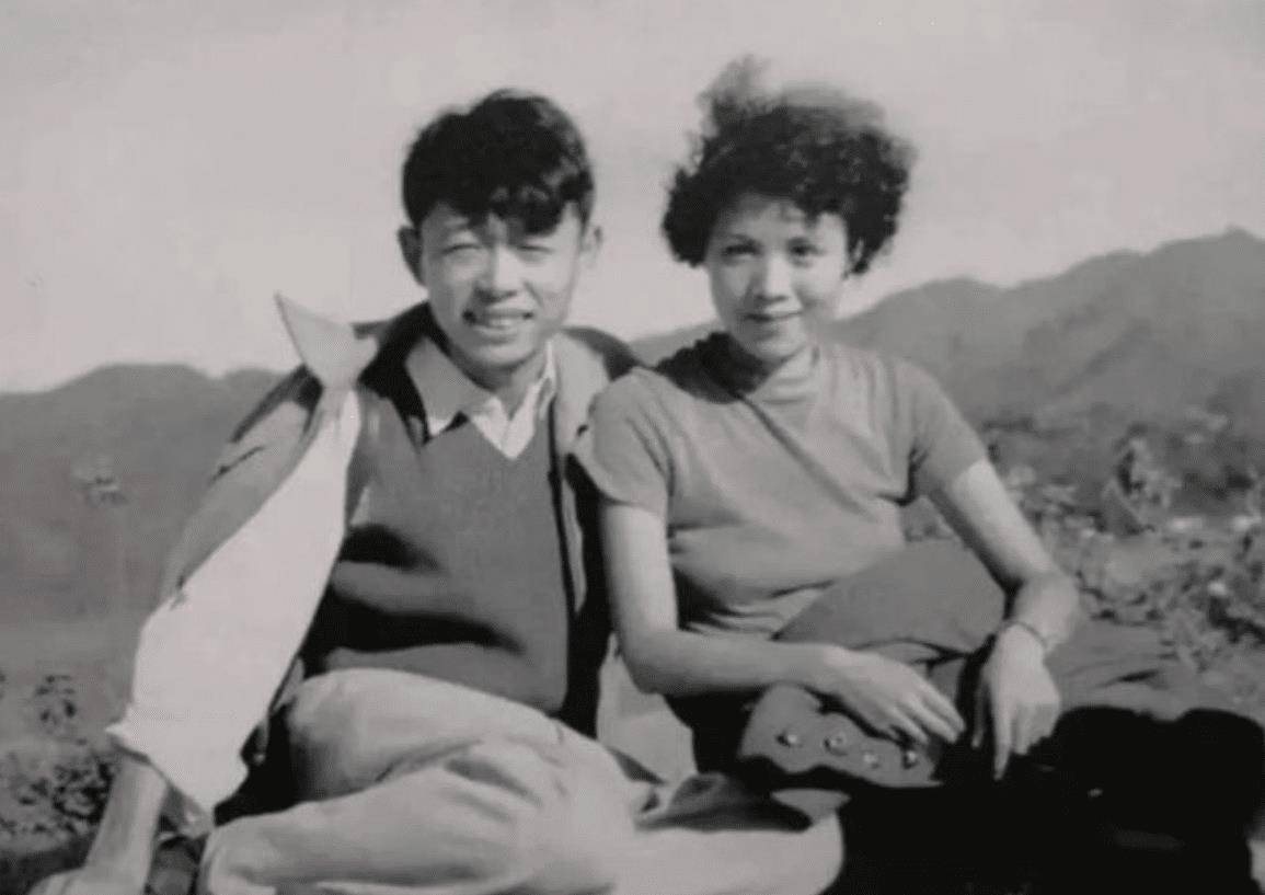 96岁天才画家黄永玉永别发妻:相爱76年,为何如此年轻便抛下我_张梅溪