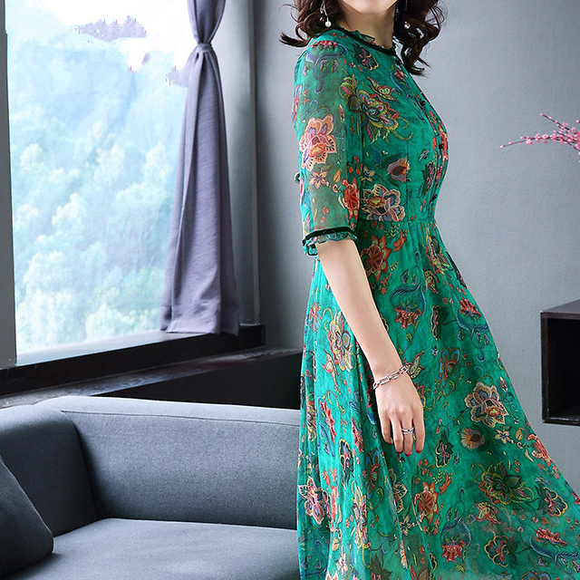原创真没想到今年的新款真丝连衣裙大气优雅又减龄让人心动不已