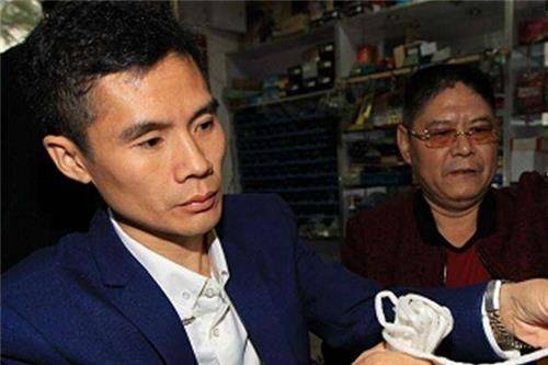 但是黄庭利是一个没有什么耐心的人,很难在一个地