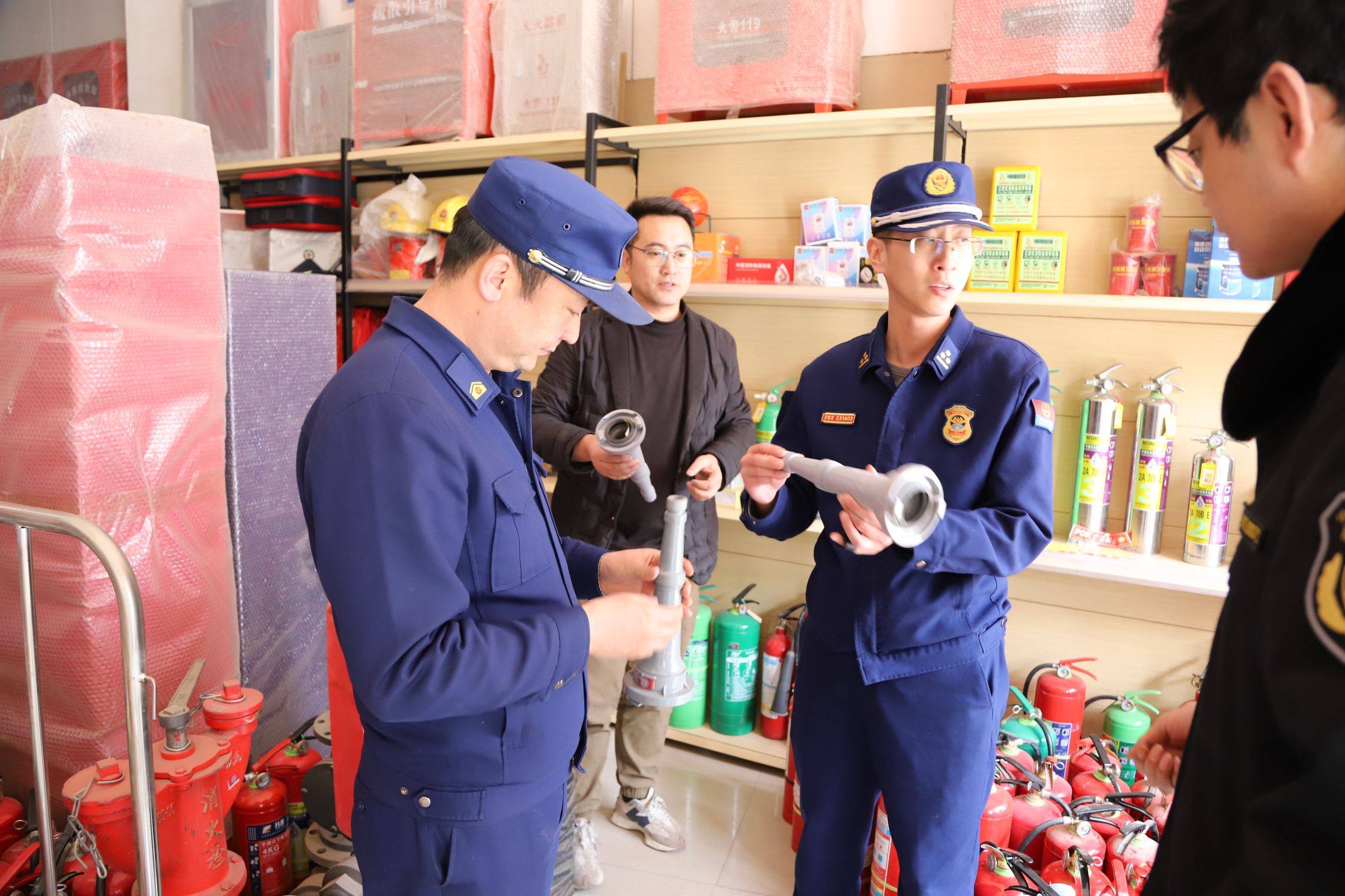 对商场超市等人员密集场所的火灾报警产品,固定灭火系统产品,防火门