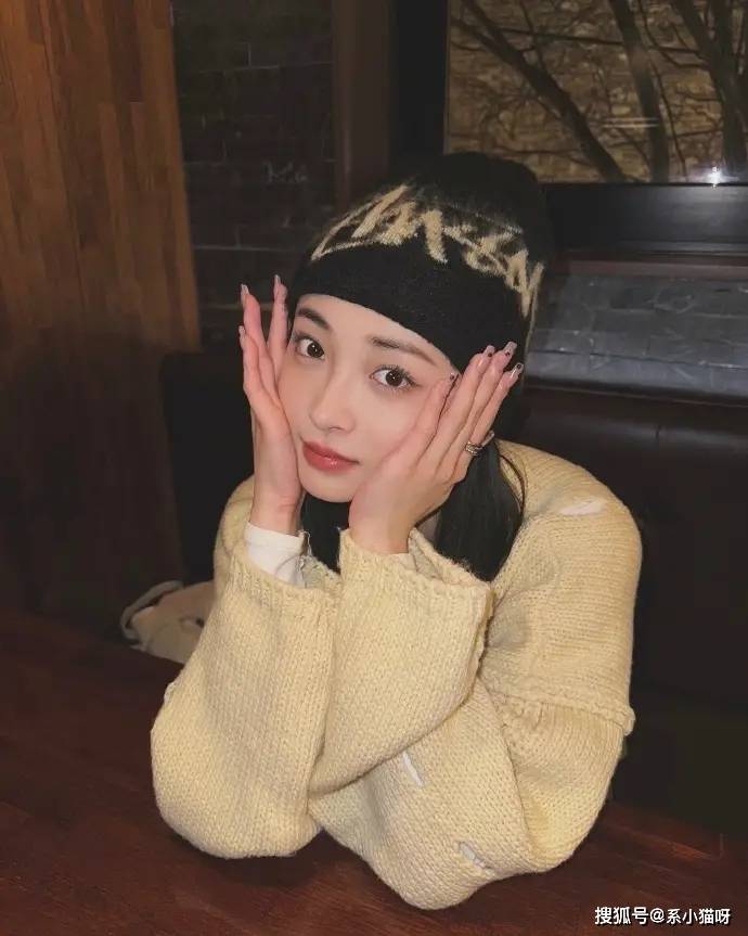 周洁琼黑色针织帽甜酷满分,惊艳普拉提照曝光_照片_生活_时尚