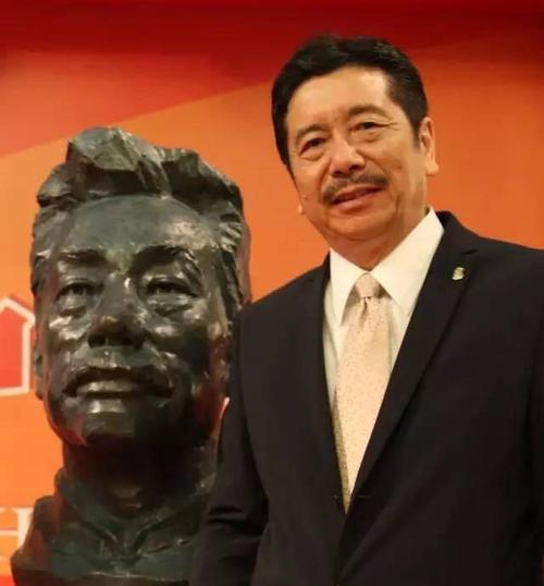 原创鲁迅后代今何在其子并没有步入文坛而侄子却是家喻户晓的明星