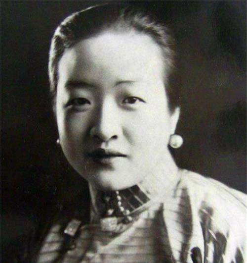 盛爱颐的母亲庄夫人也操心女儿的婚事,见宋子文长得一表人才,举止谈吐