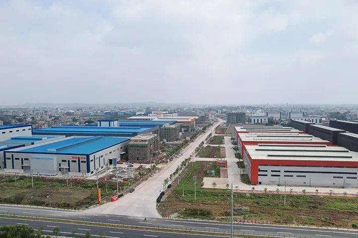 家纺展启幕,羽绒产业集群呈现竞争力_羽毛_企业_中国