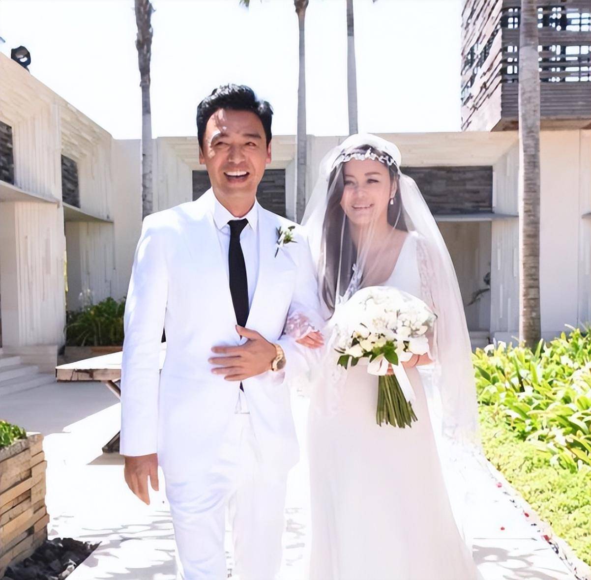 "的明星现状,摆摊卖菜,烧炭自尽,多位惨淡收场_钟镇涛_韩君婷_人生