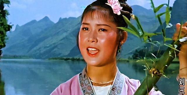 黄婉秋因刘三姐走红曾任文化局副局长与儿子相继离世