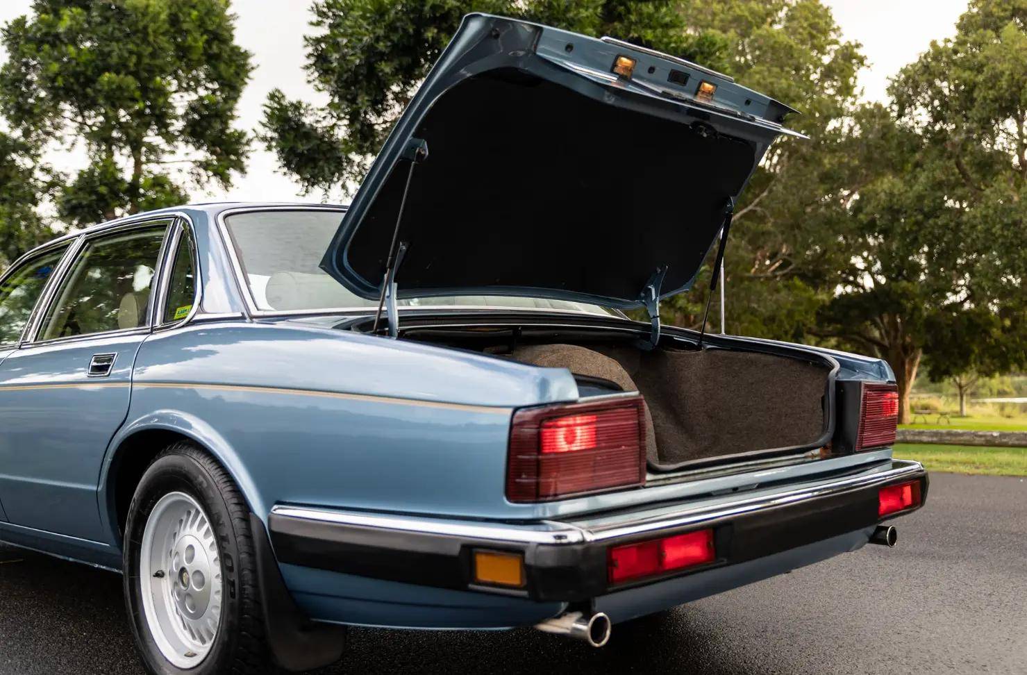 当一部车被称为君主时 1988捷豹xj6 sovereign_搜狐汽车_搜狐网