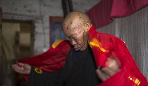 原创16岁削发为僧因割肉救母打动国人陈多兴现状如何