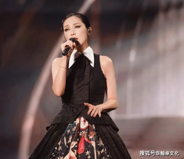 参考歌单《飞女正传》,《可惜我是水瓶座》,《小城大事》,《少女的