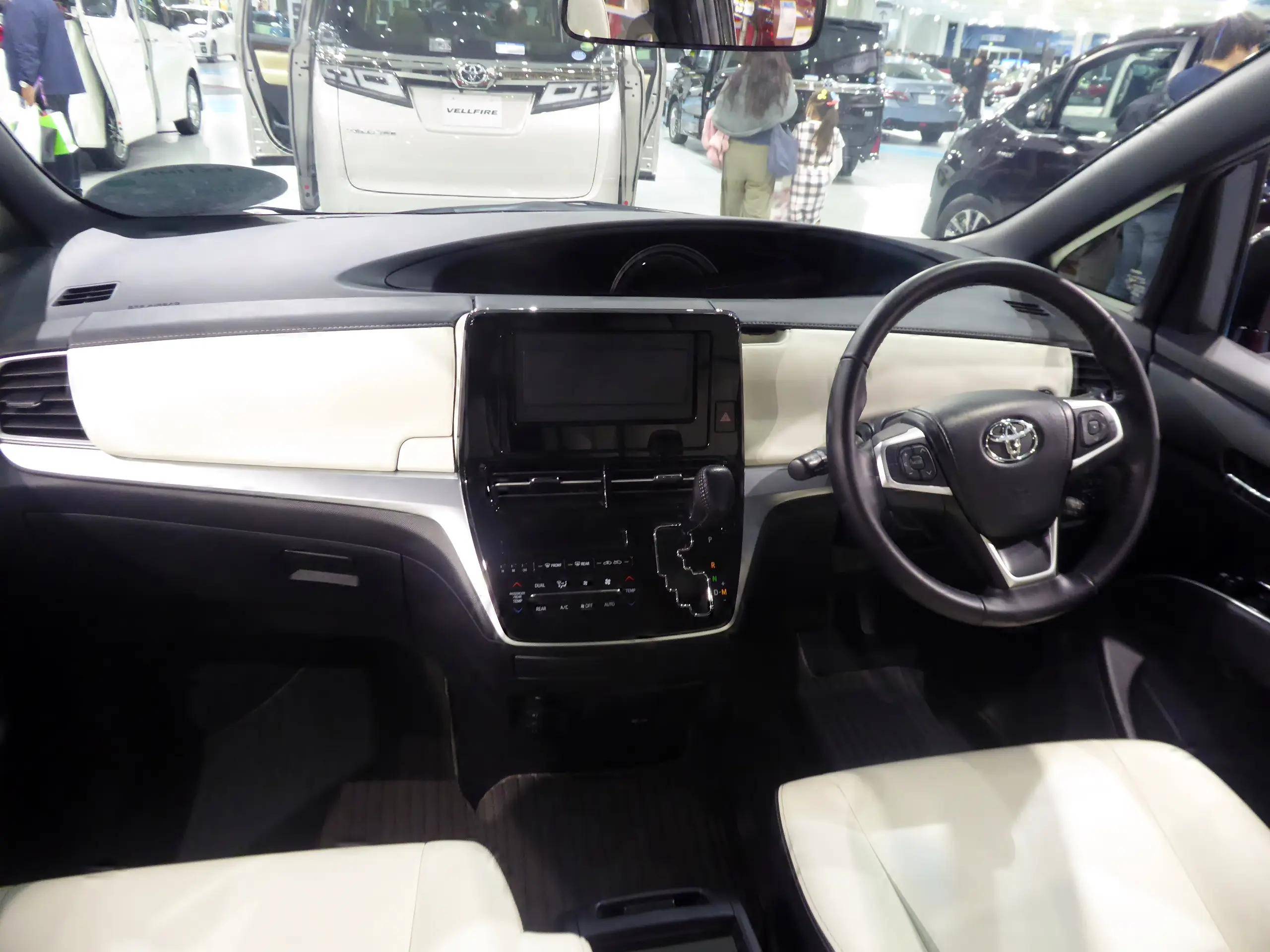 丰田普瑞维亚 难以忘记的经典mpv 历代车型回顾_搜狐汽车_搜狐网