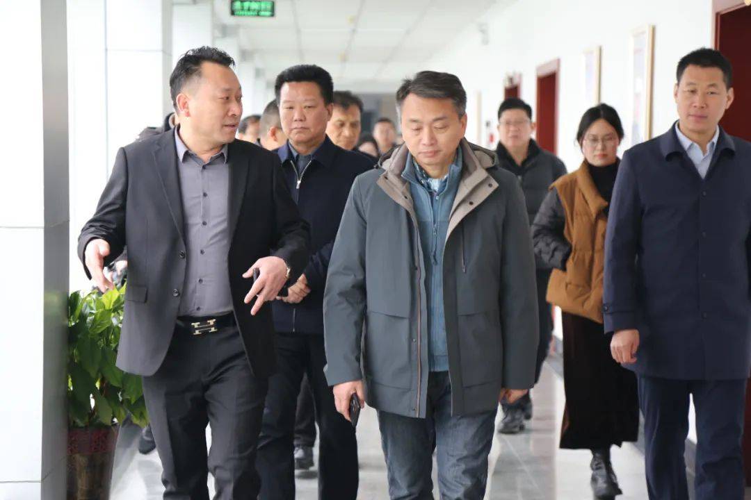 江苏省考察团莅临华英公司参观调研_秦飞_产业_企业