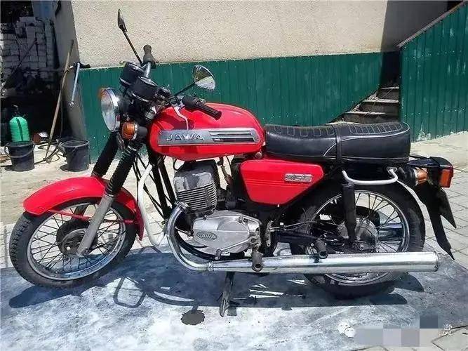 我国还大量进口了佳娃175和佳娃350两种排量的摩托车