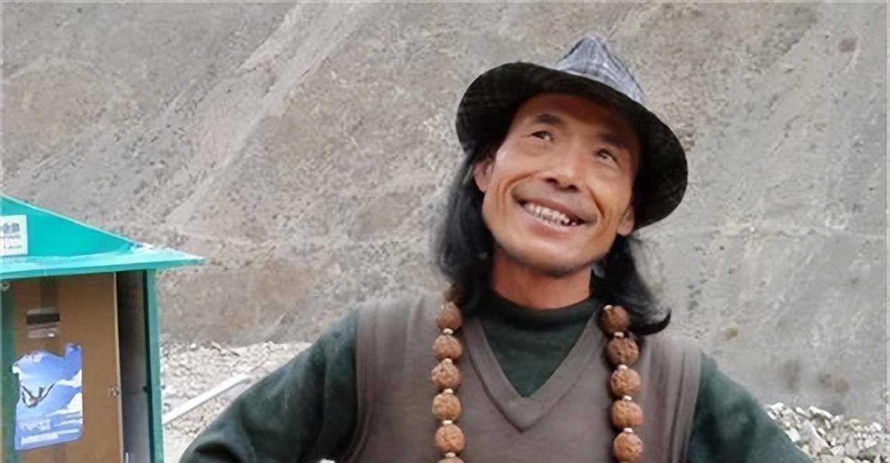 解决填饱肚子的问题就显得更加艰难,在野外,荒无人烟的草原和山间里