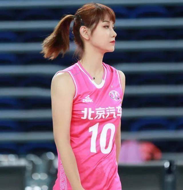 梁文博与王佳筝,排球界"金童玉女"的佳偶,终于步入婚