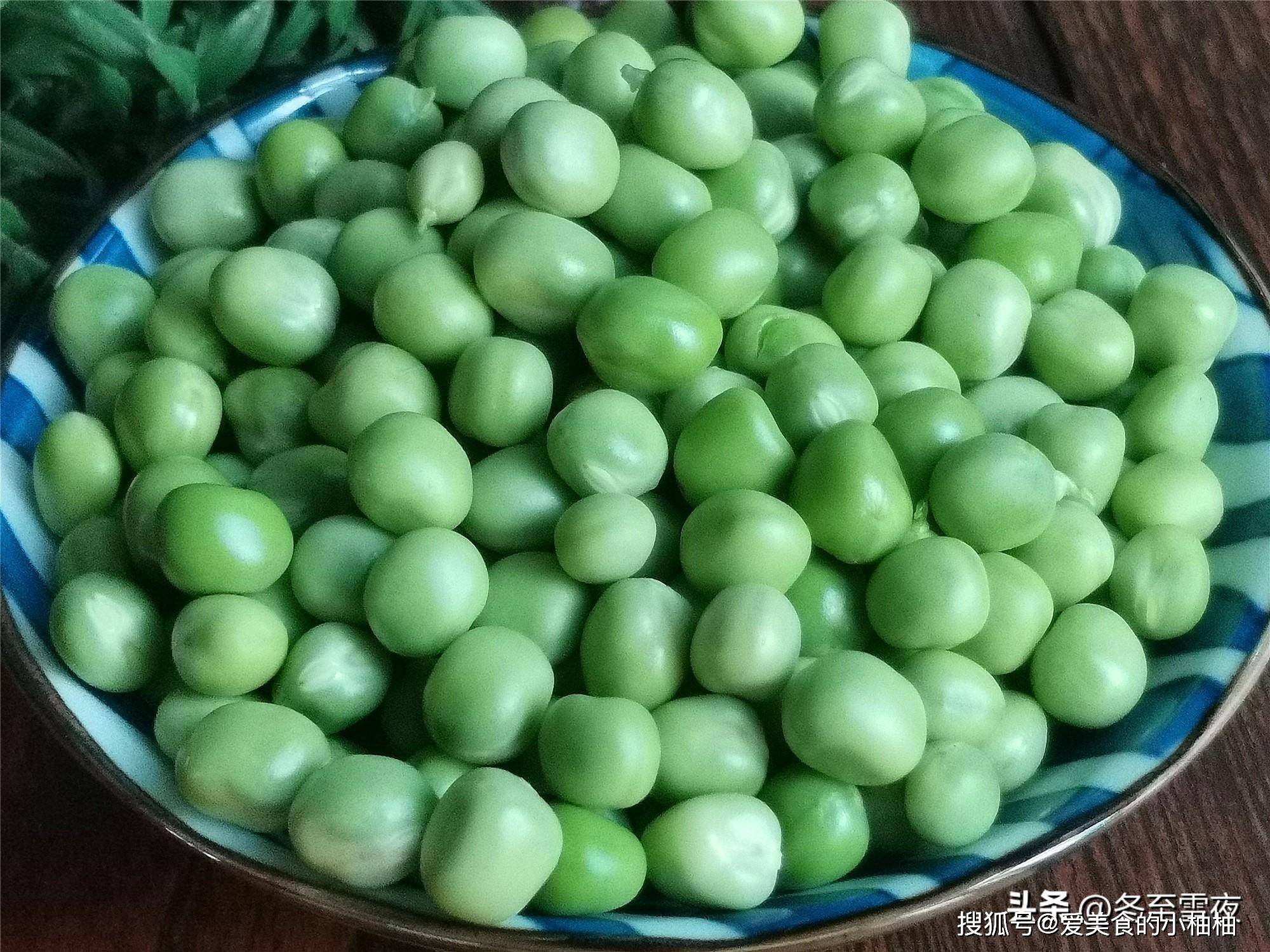 原创6月遇到这菜别手软清热提高视力买十斤放冰箱从夏吃到冬