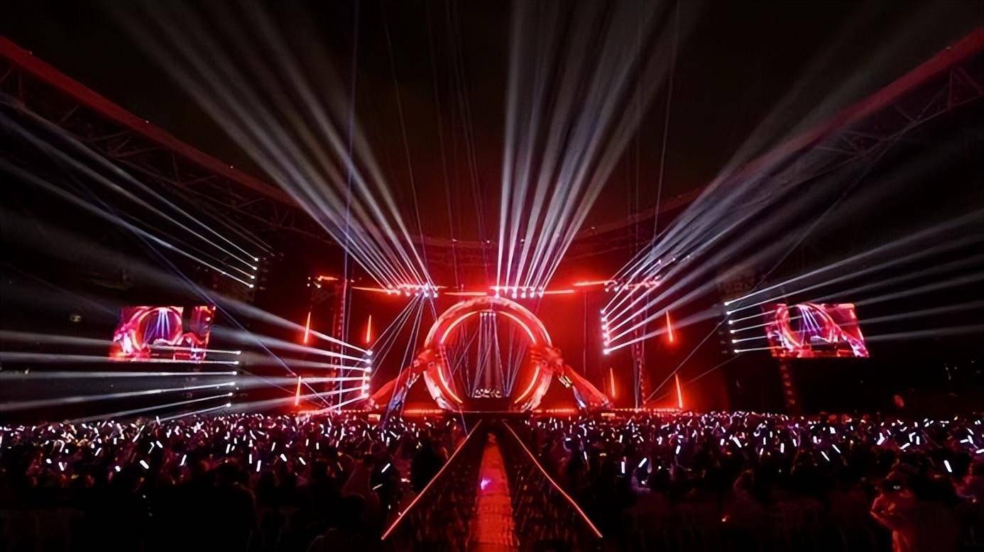 活动汪继小杨哥后大网红辛巴花费数千万举办辛选5周年嘉年华