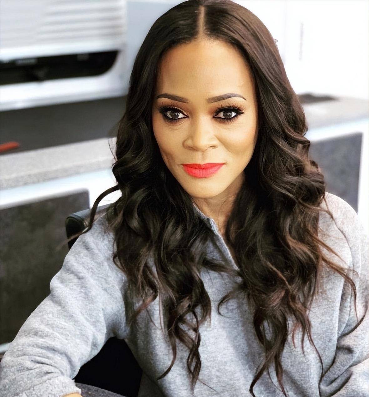 泰森第一任妻子拳王降不住出轨皮特乔丹特朗普都是她的猎物