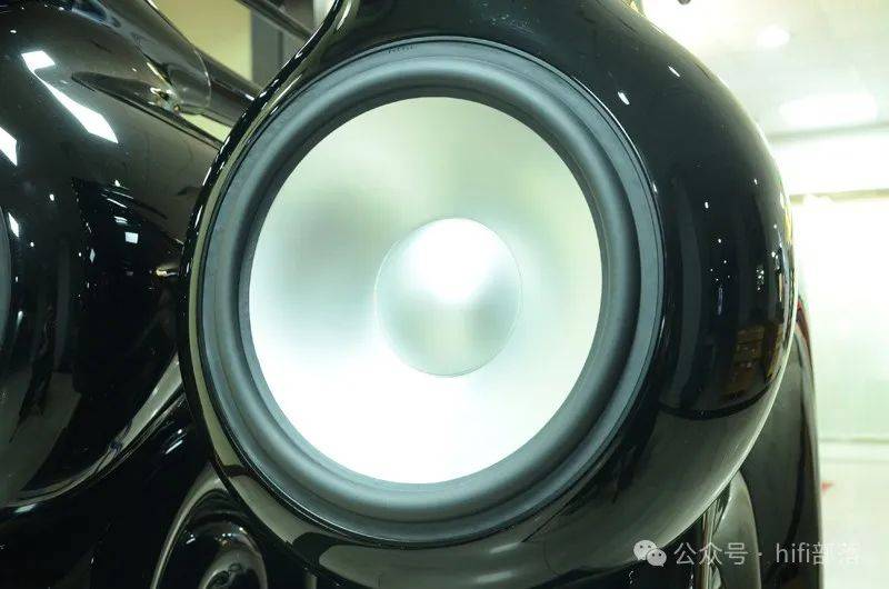 英国宝华bwnautilus鹦鹉螺hiend顶级座地式音箱