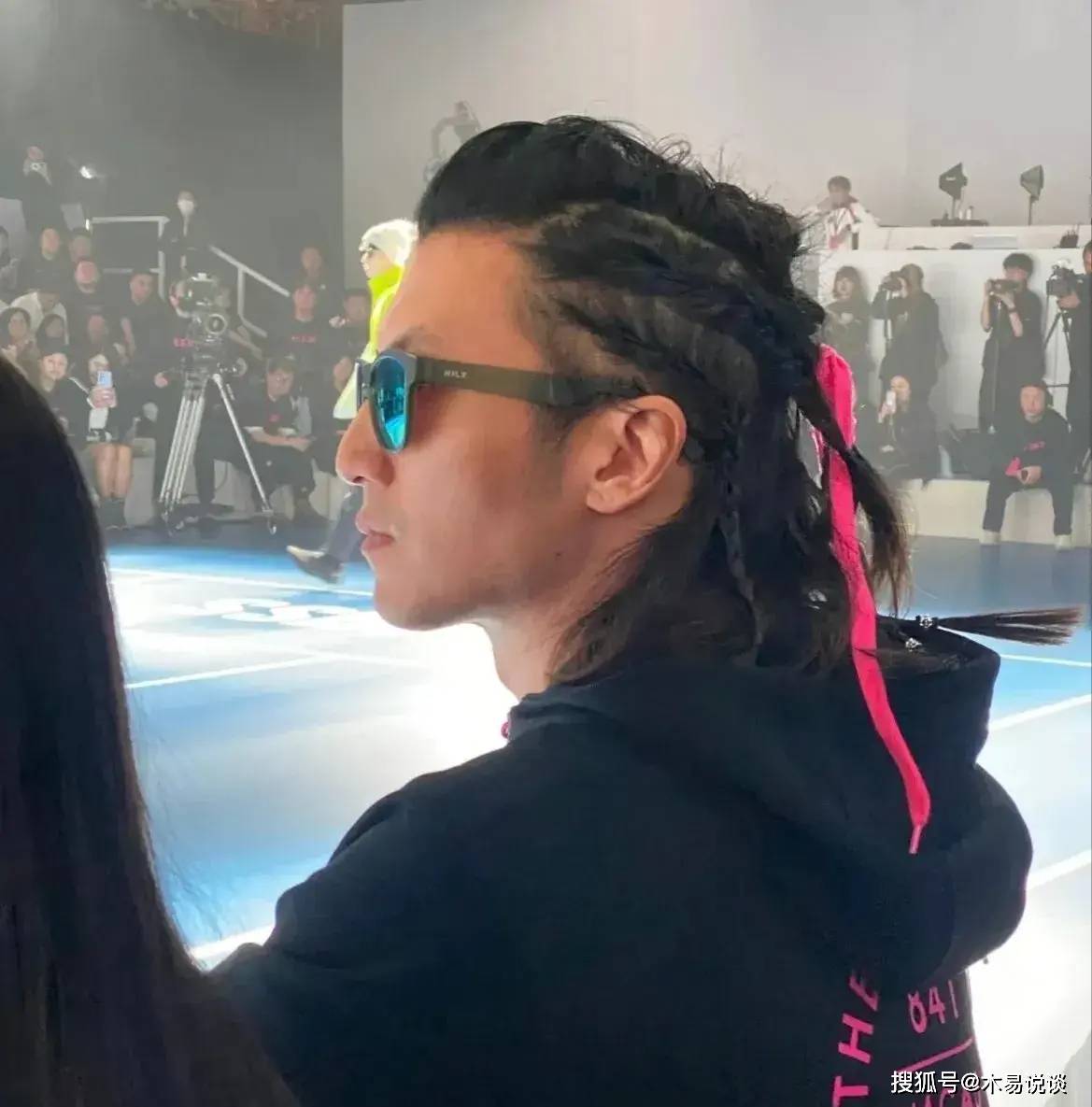 谢霆锋和韩星rain难得同台,两位自律男神难得同框,谁更帅?