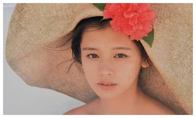 远赴国外后遇到吉他手sugizo,两人因音乐相识相知,却因家庭反对及意外