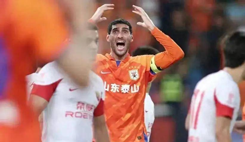 原创中超首轮是面照妖镜裁判真实水平让球迷吃惊以前不是菜而是新