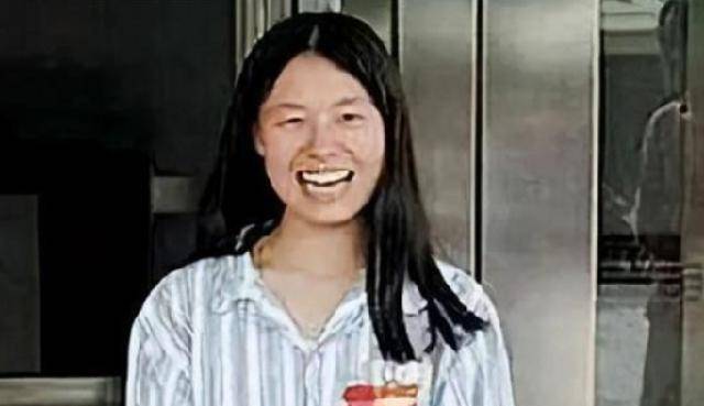 原创寒门才女张培祥18岁上北大24岁病逝北大办葬礼撒贝宁致辞