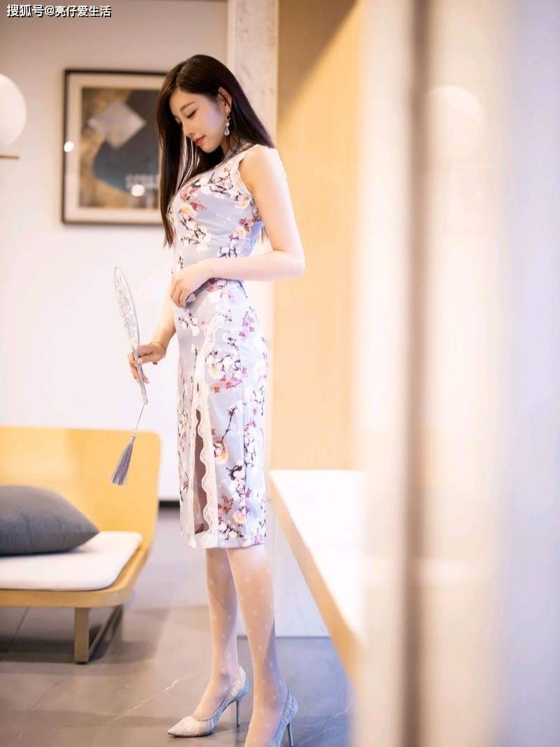 杨晨晨:旗袍女神的时尚新篇章_高跟鞋_魅力_镜头