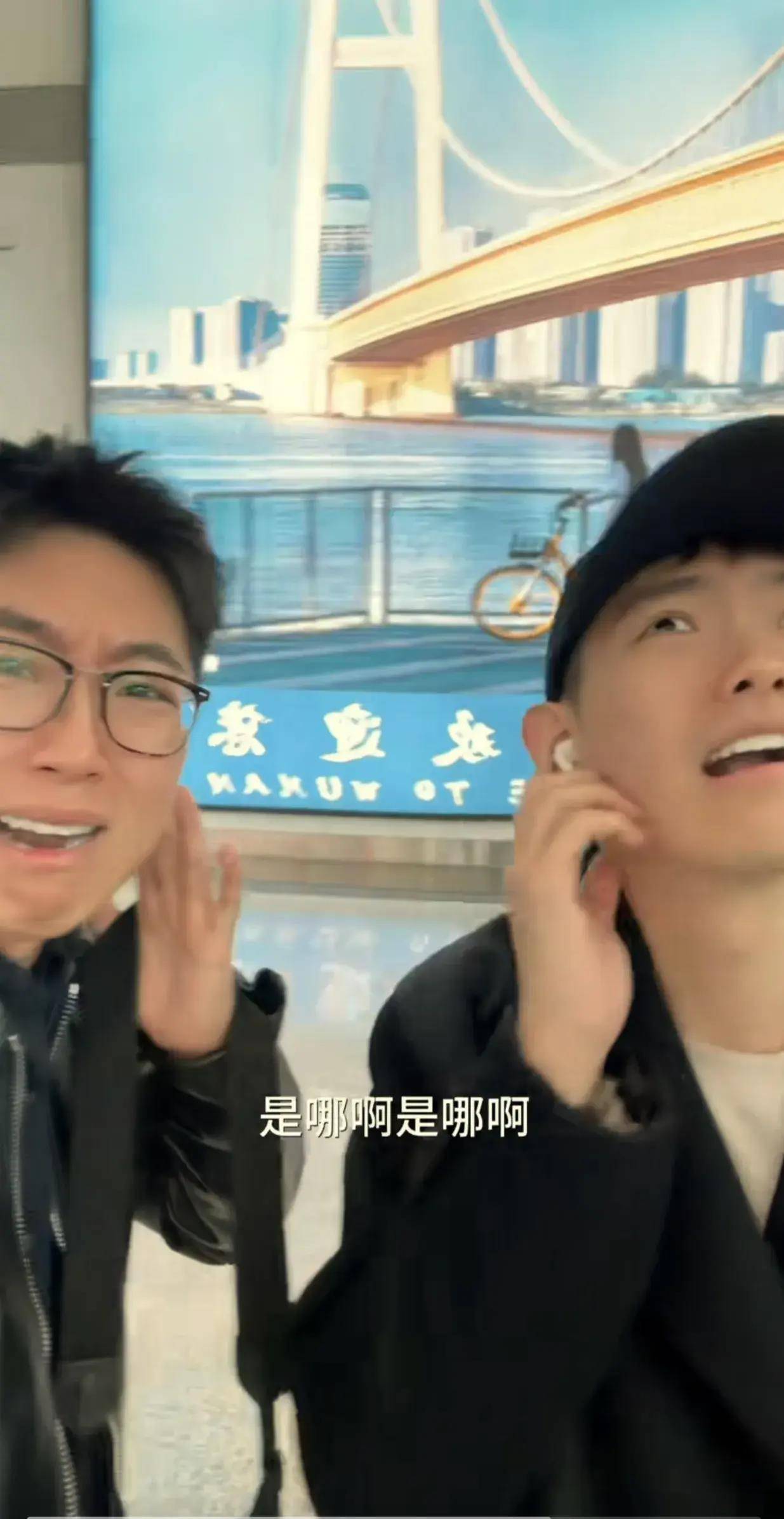 要不让宇辉在泰国多待几天吧董董3天就让大家移情别恋了